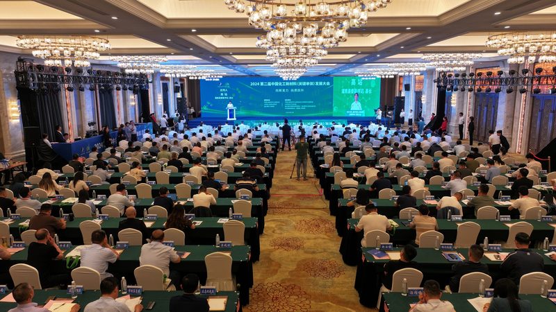 工业级化工原料参数误差范围标准的制定，主要依据以下几个方面：