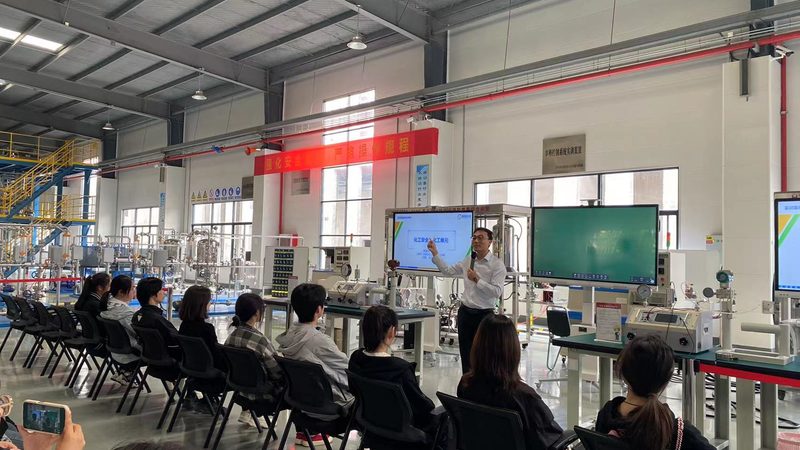 上海工程塑料注塑加工配套：关键要素与选型策略